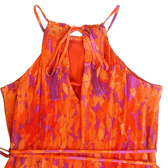 NWT Taylor Pleated Crepe Dress Size M - Picture 10 of 14